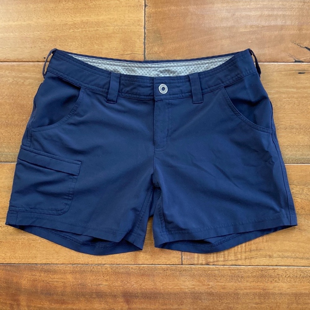 The North Face navy blue shorts